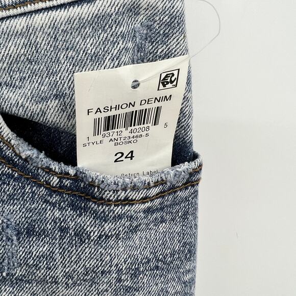 And Now This Light Wash Distressed Ripped Mom Jeans High Rise Size 24" New - Picture 3 of 9